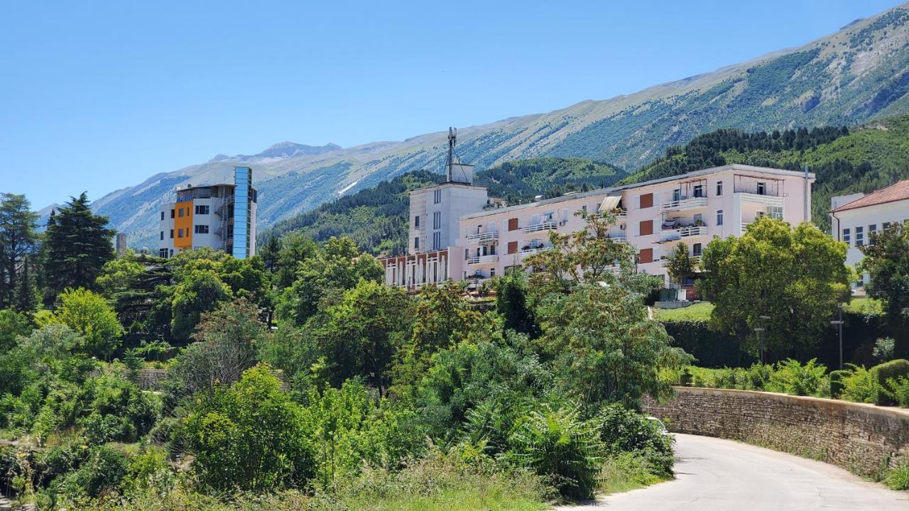 Alvero Hotel Permet Exterior photo