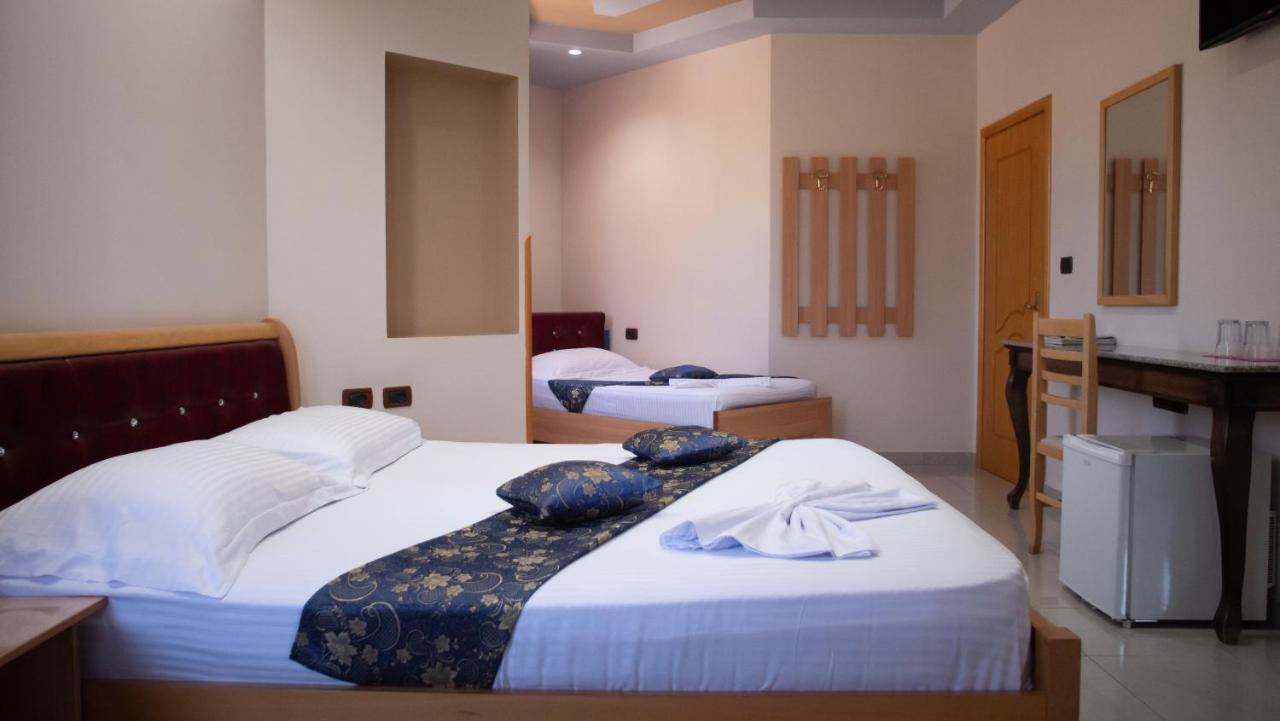 Alvero Hotel Permet Exterior photo